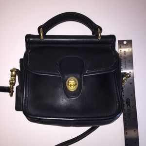 Coach - Mini Black Willis - c7c 9023